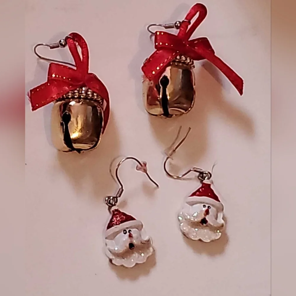 JINGLE BELLS & SANTA CLAUS Earrings White Red Silver & Gold Glitter Pier…